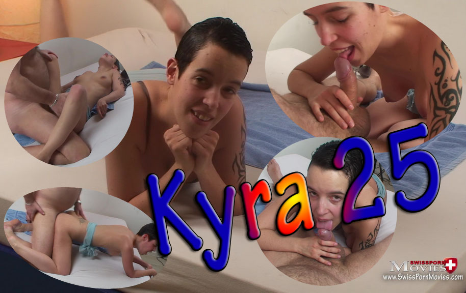 Teeny Kyra 25 will den Schwanz spritzen sehen