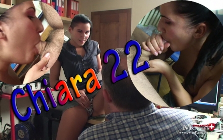 Young student Chiara gets the sperm from the director - Bild 1