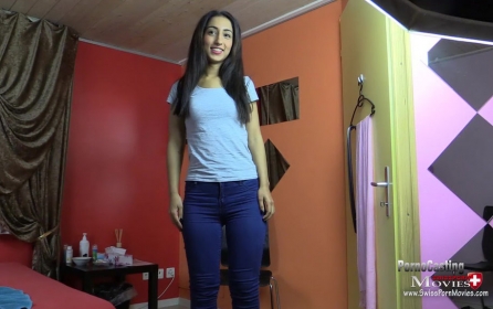 Porn Interview with Teeny-Model Aileen 19 - Bild 3